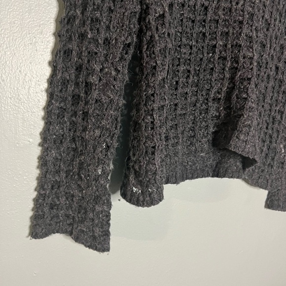 Graham & Spencer wool blend grey crochet knit pullover top - Picture 8 of 9